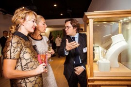 В особняке Christie’s аукционный дом и «А-Клуб» провели предновогодний коктейль и выставку ювелирных украшений